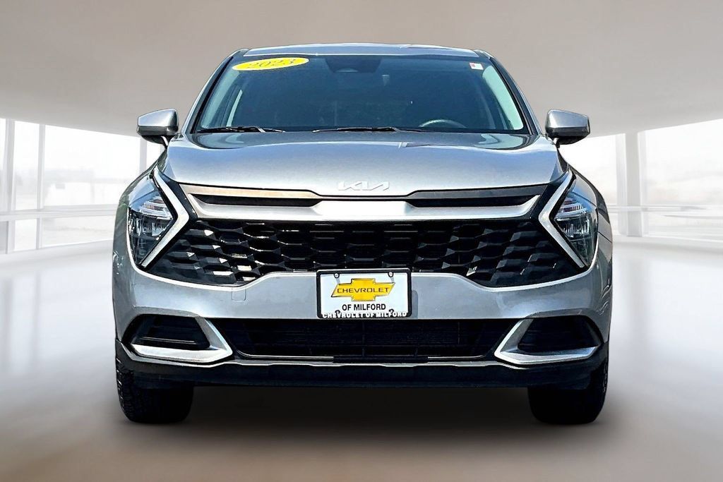 Used 2023 Kia Sportage LX AWD/4WD image 2