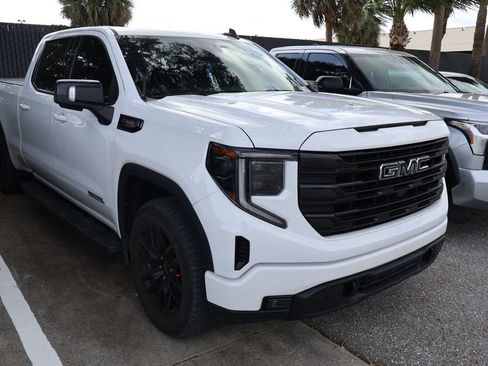 Used 2022 GMC Sierra 1500 Elevation w/ Elevation Premium Package image 6