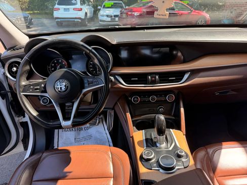Used 2019 Alfa Romeo Stelvio Ti Lusso w/ Quick Order Package 22X Lusso AWD/4WD image 16