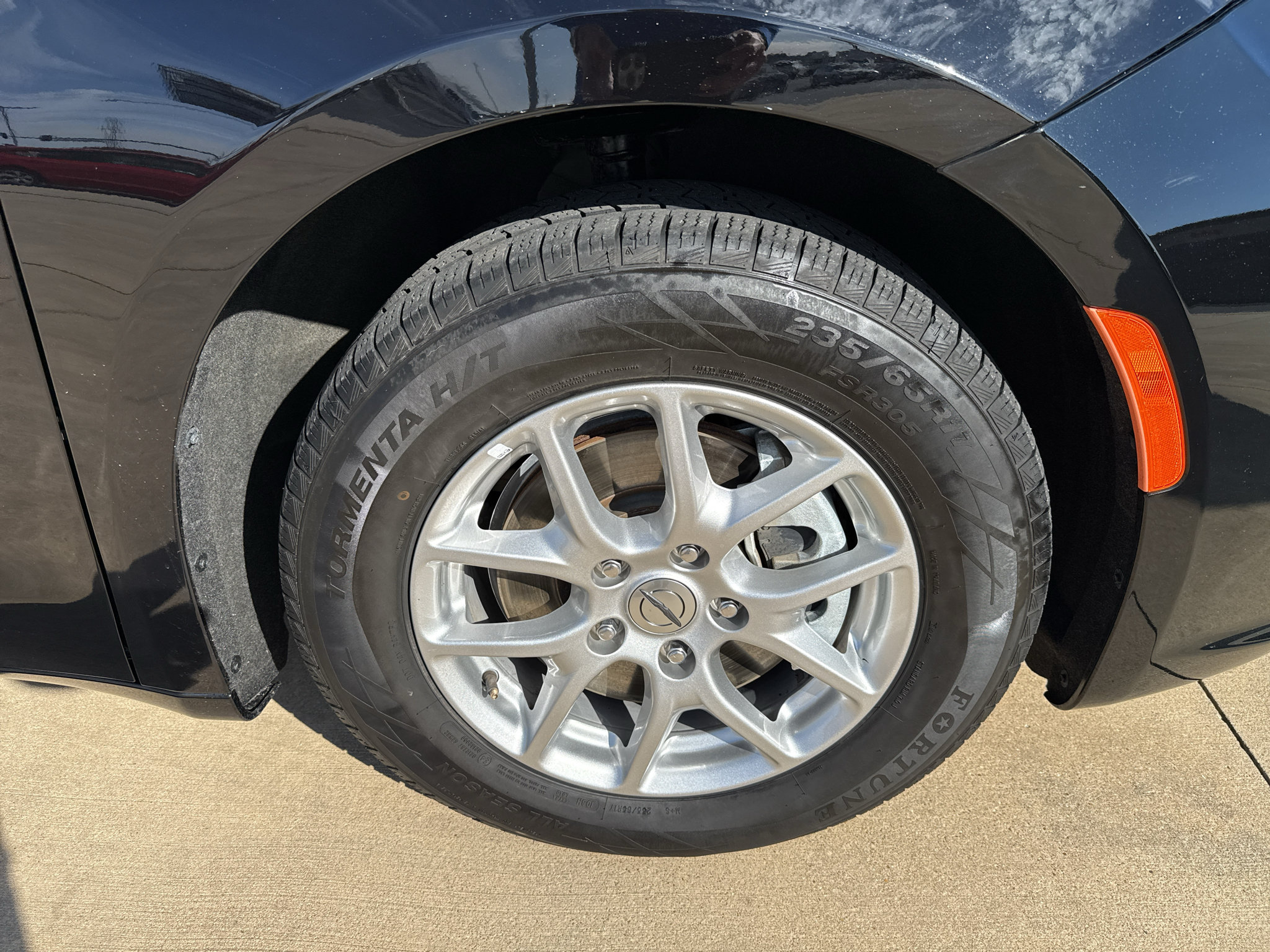 Used 2025 Chrysler Pacifica Select FWD image 13