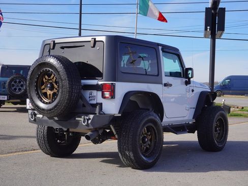 Used 2018 Jeep Wrangler Sport w/ Quick Order Package 24W image 7