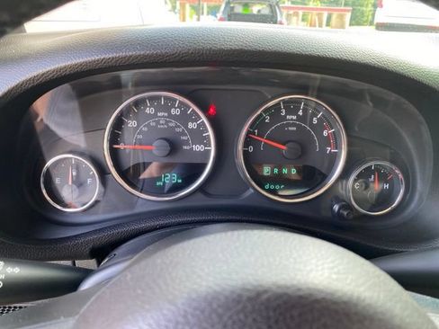 Used 2011 Jeep Wrangler Sport AWD/4WD image 21