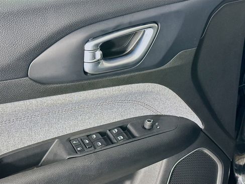 Certified 2024 Jeep Compass Latitude image 26