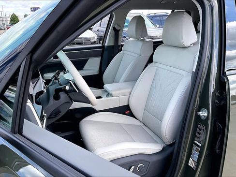 Certified 2024 Hyundai Santa Fe SEL FWD image 8