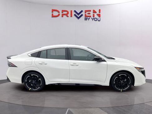 New 2026 Nissan Sentra SR w/ SR Premium Package image 6