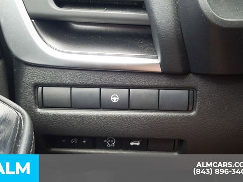 Used 2025 Nissan Rogue SV image 16