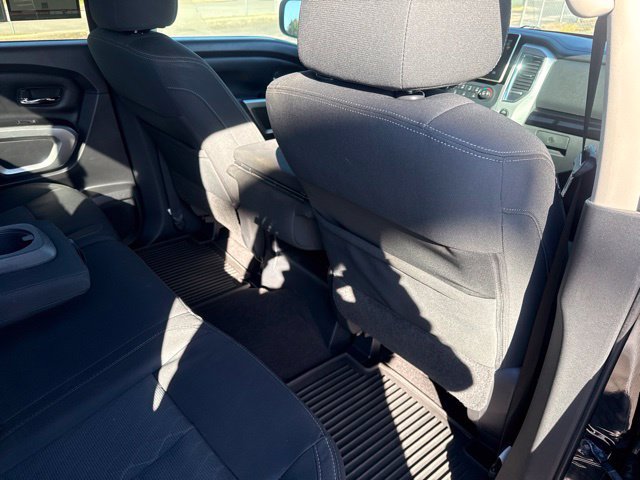 Used 2017 Nissan Titan SV AWD/4WD image 16