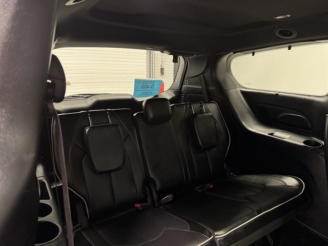 Used 2025 Chrysler Pacifica Limited FWD image 17