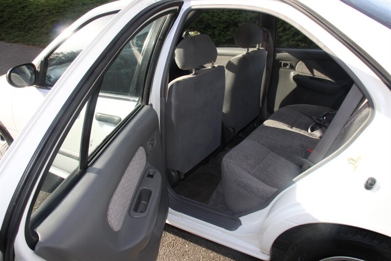 Used 1998 Nissan Sentra GXE FWD image 14