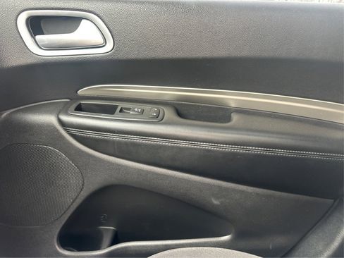Used 2020 Dodge Durango SXT image 31