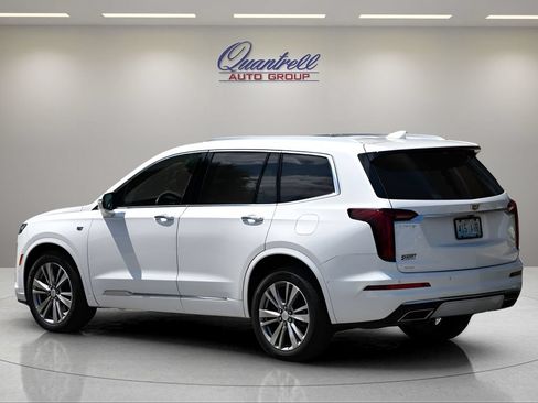 Used 2023 Cadillac XT6 Premium Luxury w/ Technology Package AWD/4WD image 6