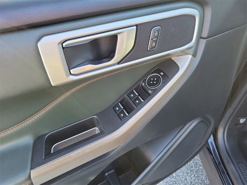 Used 2022 Ford Explorer Timberline image 13
