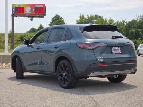 Used 2024 Honda HR-V Sport image 10