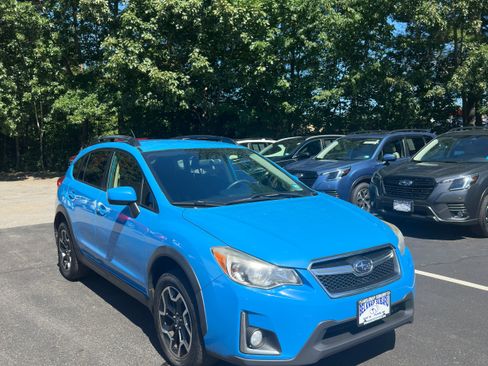 Used 2016 Subaru Crosstrek 2.0i Premium AWD/4WD image 2