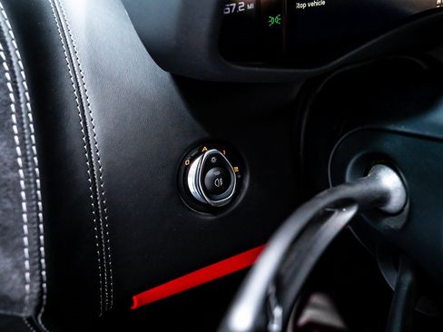 Used 2016 McLaren 570S Coupe image 22