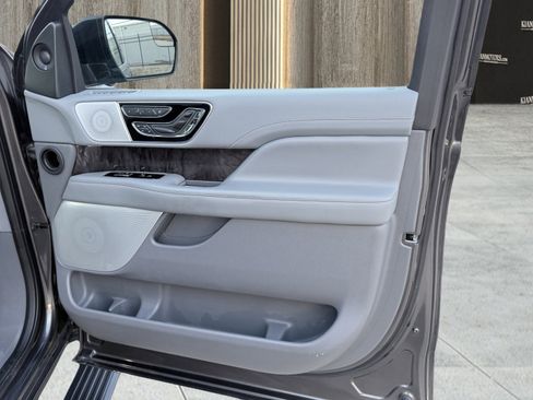 Used 2018 Lincoln Navigator Reserve w/ Technology Package image 51