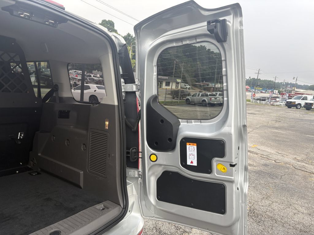 Used 2022 Ford Transit Connect XLT FWD image 7