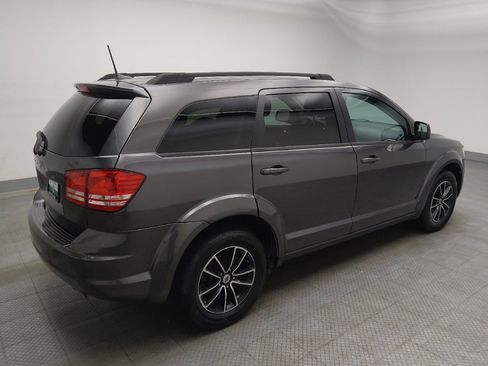 Used 2018 Dodge Journey SE w/ Connectivity Group FWD image 10