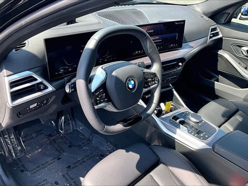 Certified 2025 BMW 330i Sedan image 17