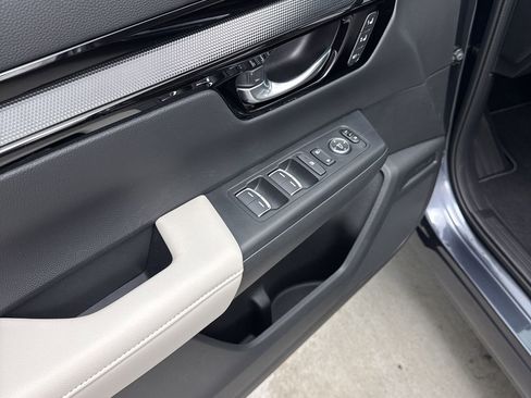 Used 2026 Honda CR-V EX-L image 14