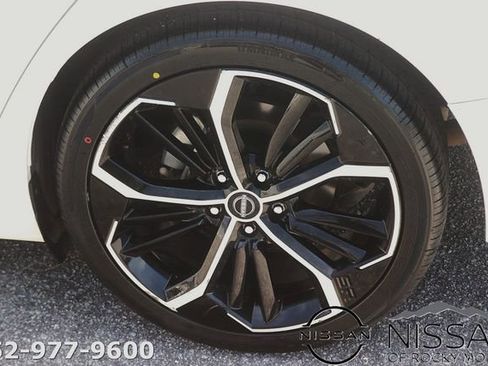 Certified 2024 Nissan Altima 2.5 SR FWD image 9