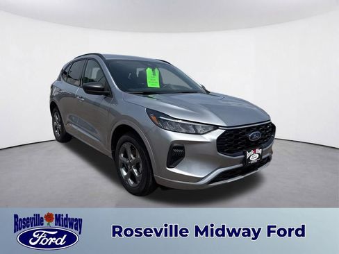 Used 2024 Ford Escape ST-Line w/ Tech Pack #1 AWD/4WD image 1