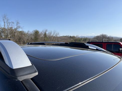 Certified 2022 Subaru Outback Touring XT w/ Popular Package #2 image 9