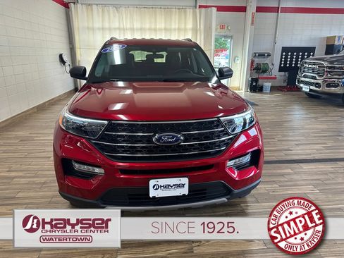 Used 2023 Ford Explorer XLT w/ Equipment Group 202A AWD/4WD image 7