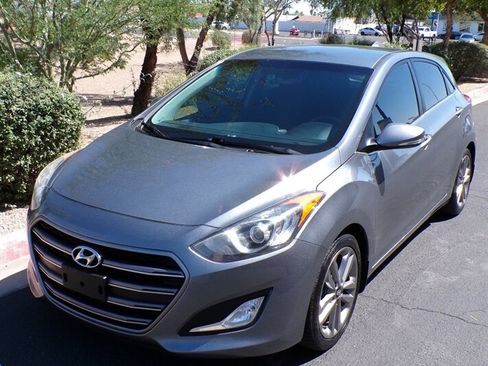 Used 2016 Hyundai Elantra GT w/ Option Group 02 image 3