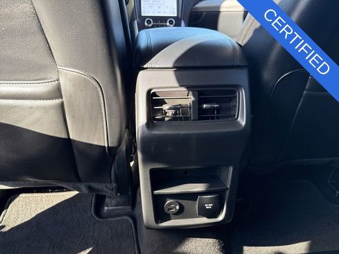 Used 2022 Ford Edge SEL w/ Convenience Package image 24