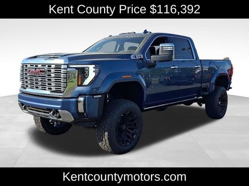 New 2026 GMC Sierra 2500 Denali w/ Denali Reserve Package AWD/4WD image 3