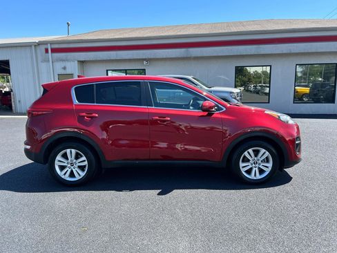 Used 2017 Kia Sportage LX FWD image 4
