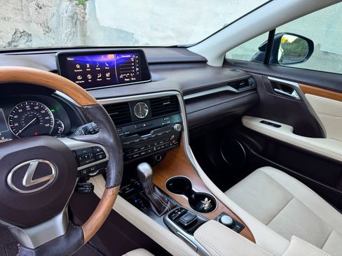 Used 2018 Lexus RX 350 FWD w/ Premium Package image 19