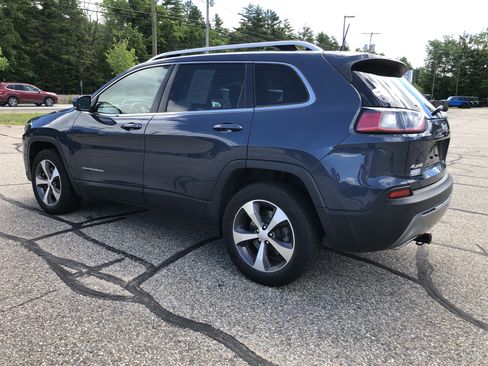 Used 2021 Jeep Cherokee Limited w/ Elite Package AWD/4WD image 5