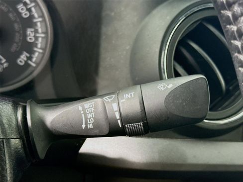 Used 2022 Toyota Tacoma TRD Off-Road RWD image 7