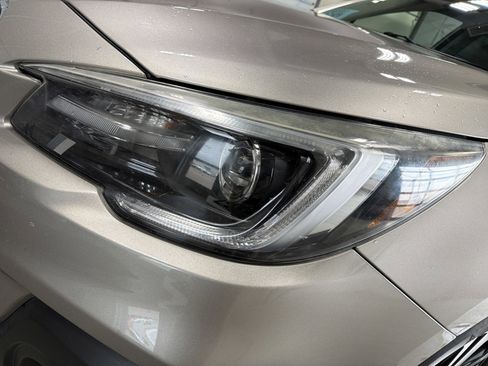 Used 2019 Subaru Outback 2.5i Limited image 10