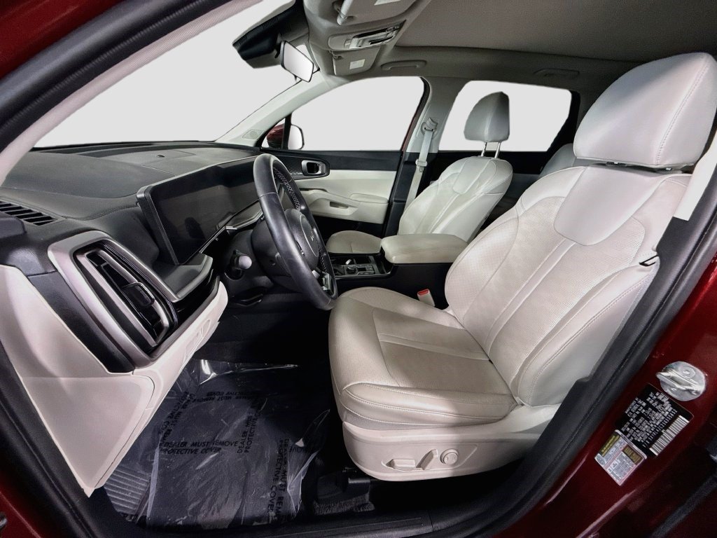 Used 2025 Kia Sorento S w/ Panoramic Sunroof Package FWD image 21