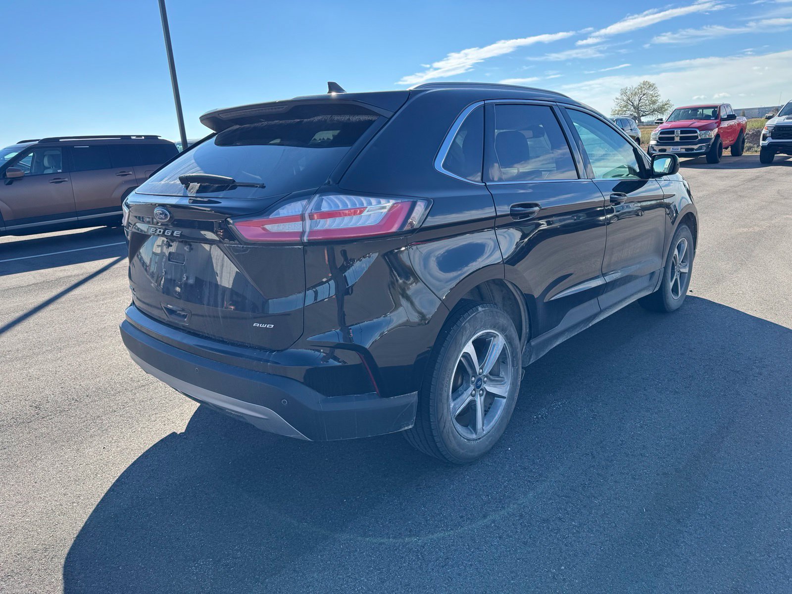 Used 2021 Ford Edge SEL AWD/4WD image 7