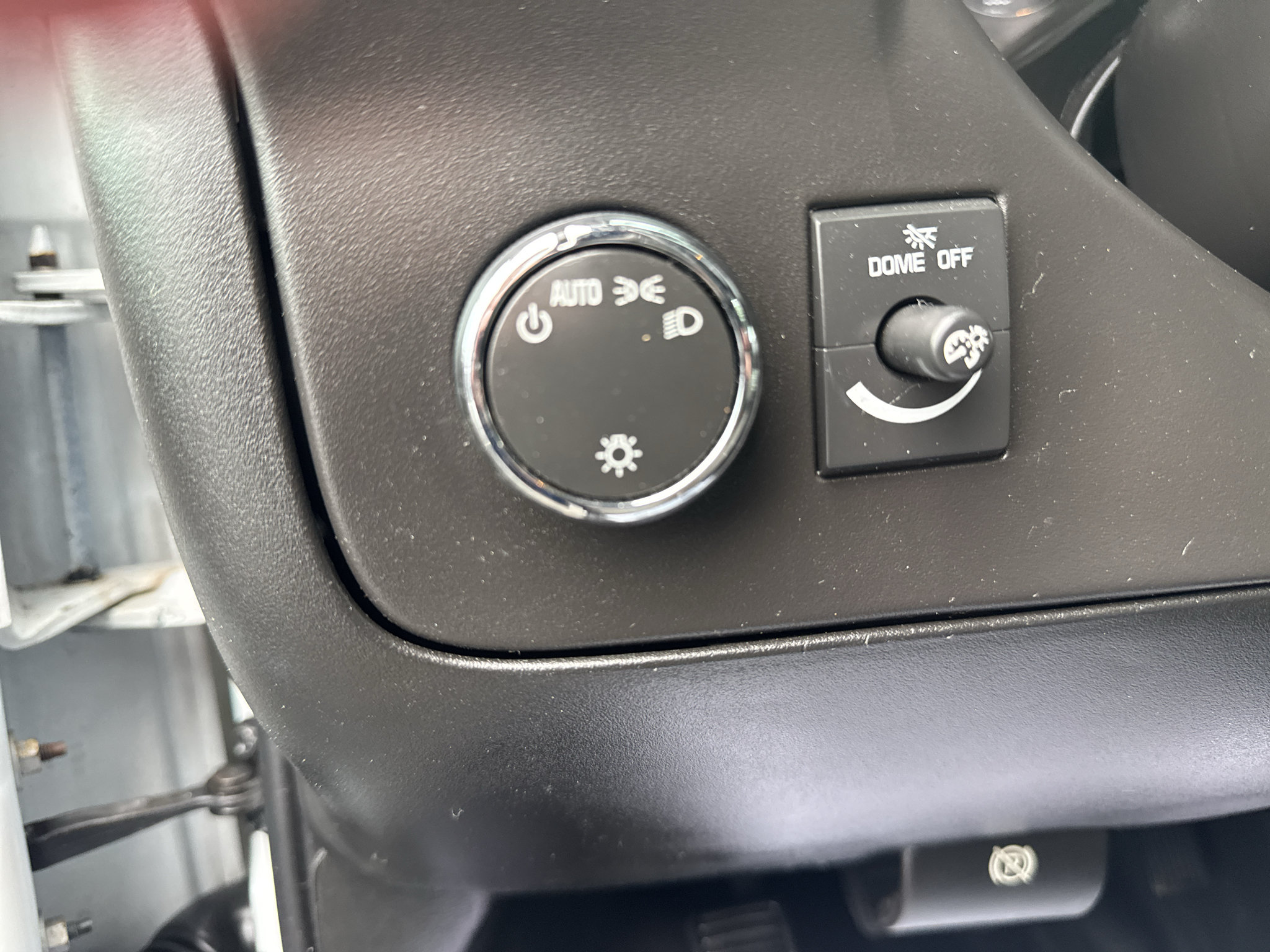 Used 2017 Chevrolet Express 2500 RWD image 15