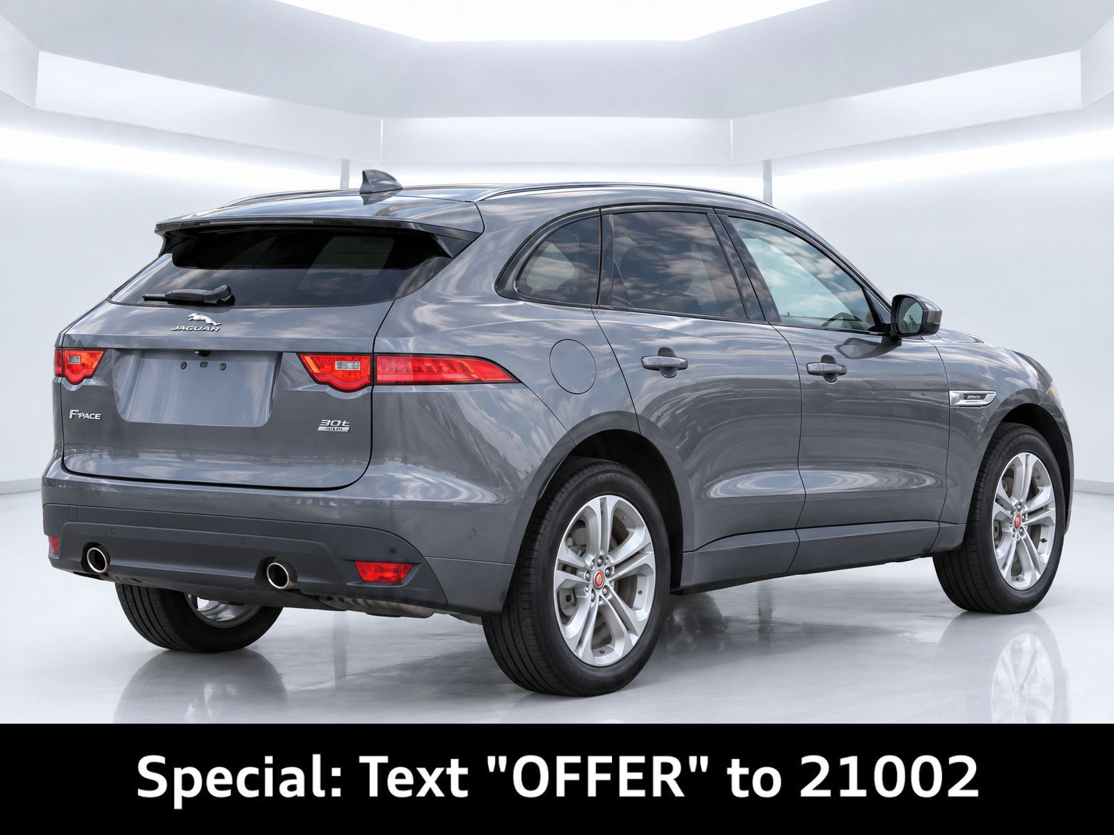 Used 2019 Jaguar F-PACE R-Sport AWD/4WD image 4