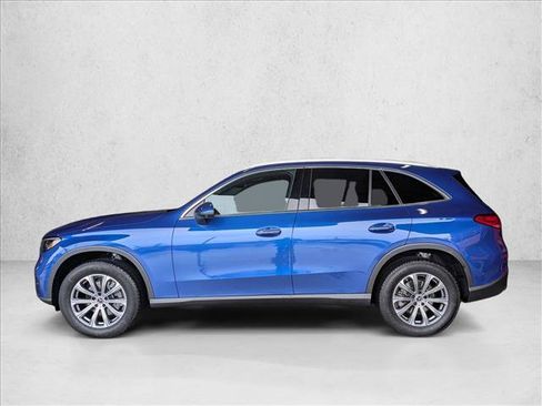 Certified 2025 Mercedes-Benz GLC 300 image 12