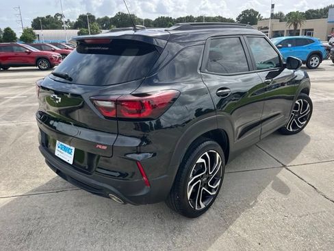 Used 2024 Chevrolet TrailBlazer RS w/ Convenience Package FWD image 9