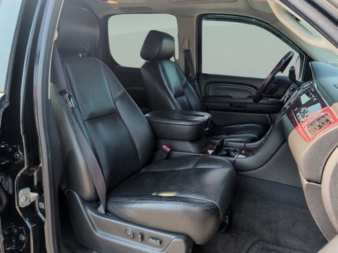 Used 2008 Cadillac Escalade EXT AWD/4WD image 50