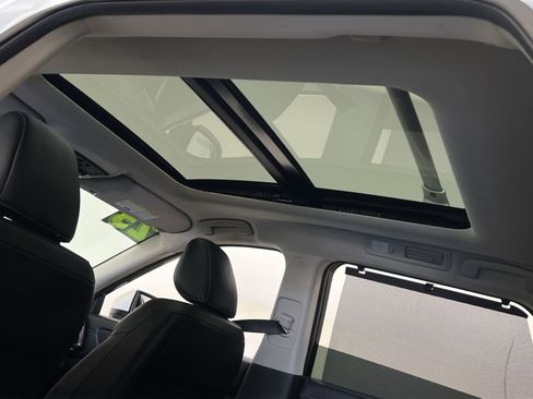 Used 2023 Nissan Pathfinder Platinum image 22