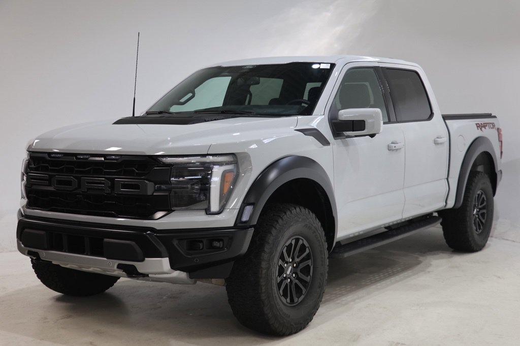 Used 2026 Ford F150 Raptor AWD/4WD image 3