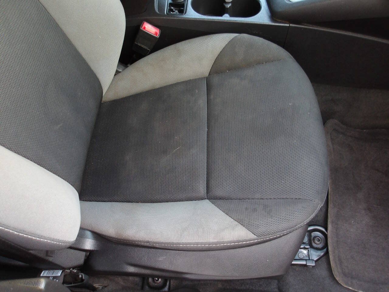 Used 2014 Ford Focus SE FWD image 19