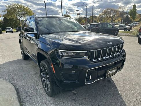 New 2025 Jeep Grand Cherokee Overland image 2