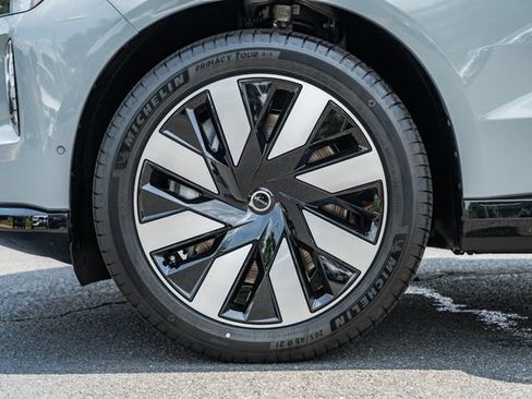 New 2026 Volvo EX90 Ultra AWD/4WD image 17