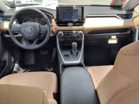 Used 2021 Toyota RAV4 XLE FWD image 15