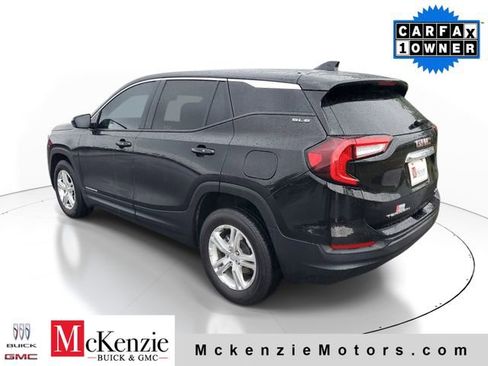 Used 2024 GMC Terrain SLE AWD/4WD image 3